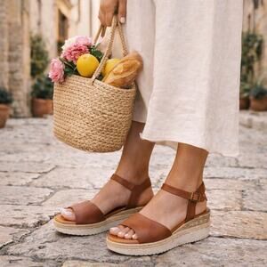 Bertuchi Leather Espadrille Wedge Sandals Brown Size 10